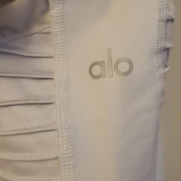 ALO Yoga White Leggings - Picture 5 of 6